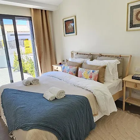 Maison Moderne Avec Jardin Prive Pres De Vilamoura - Pt-1-31 Quarteira